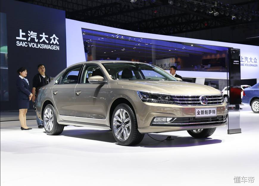 大众帕萨特是中型车吗,新款大众帕萨特上路要多少万