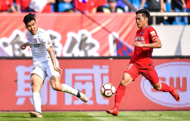 29岁本土前锋大爆发,足球小将大空翼留洋后踢荷兰