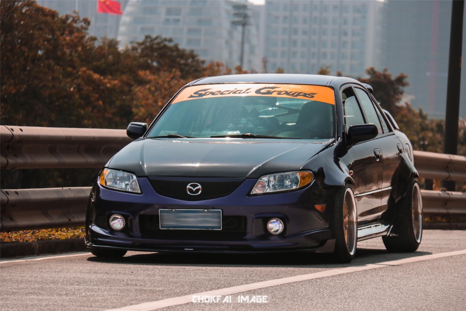 几几年的马自达323最好看,亲手打造超级车