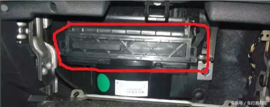 汽车空调滤芯更换周期,五菱宏光s空调滤芯更换视频