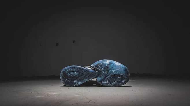 黑豹联名配色篮球鞋,安踏黑豹联名跑鞋