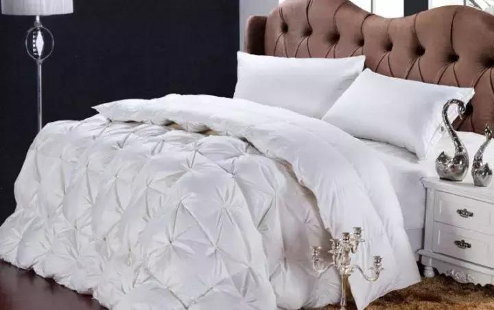 轻柔鹅绒被,鹅绒被是水洗还是机洗