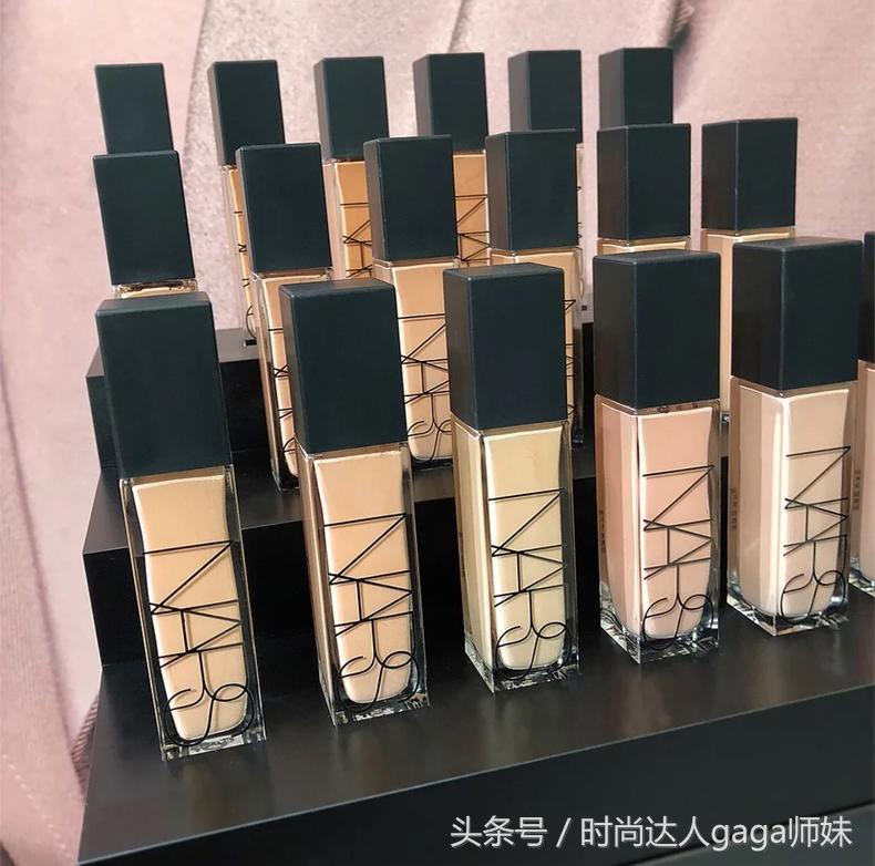 干皮踩雷的大牌粉底液,全网爆火粉底棒