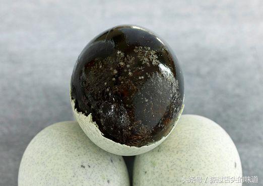 皮蛋瘦肉粥皮蛋可以不煮吗,皮蛋有毒吗是怎样做的