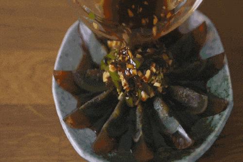 皮蛋瘦肉粥皮蛋可以不煮吗,皮蛋有毒吗是怎样做的