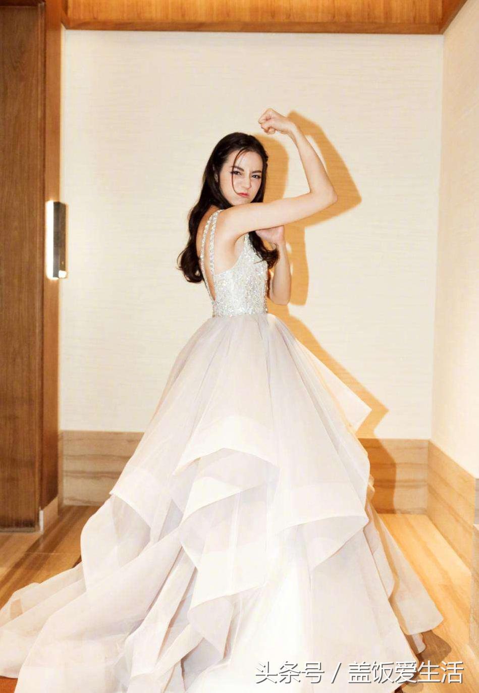 女明星礼服怎么穿,明星穿礼服怎么保暖