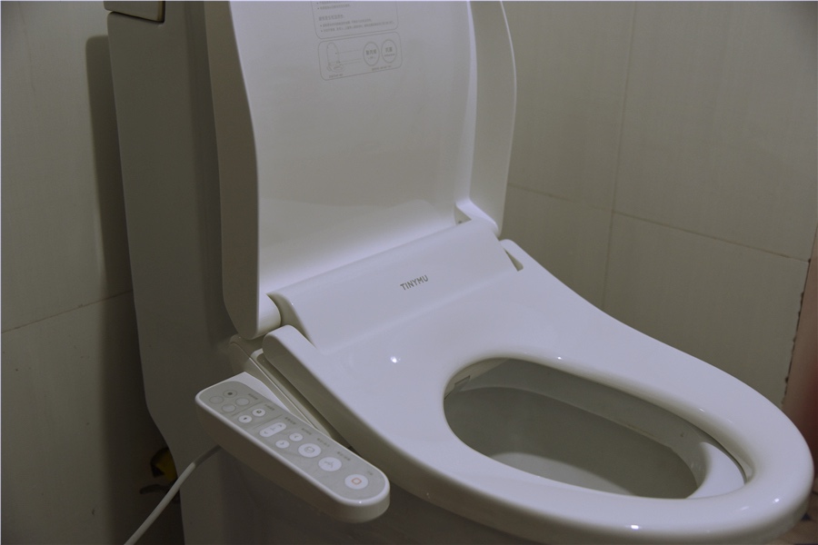 智能马桶盖热水冲洗和加热,智能即热冲洗马桶盖