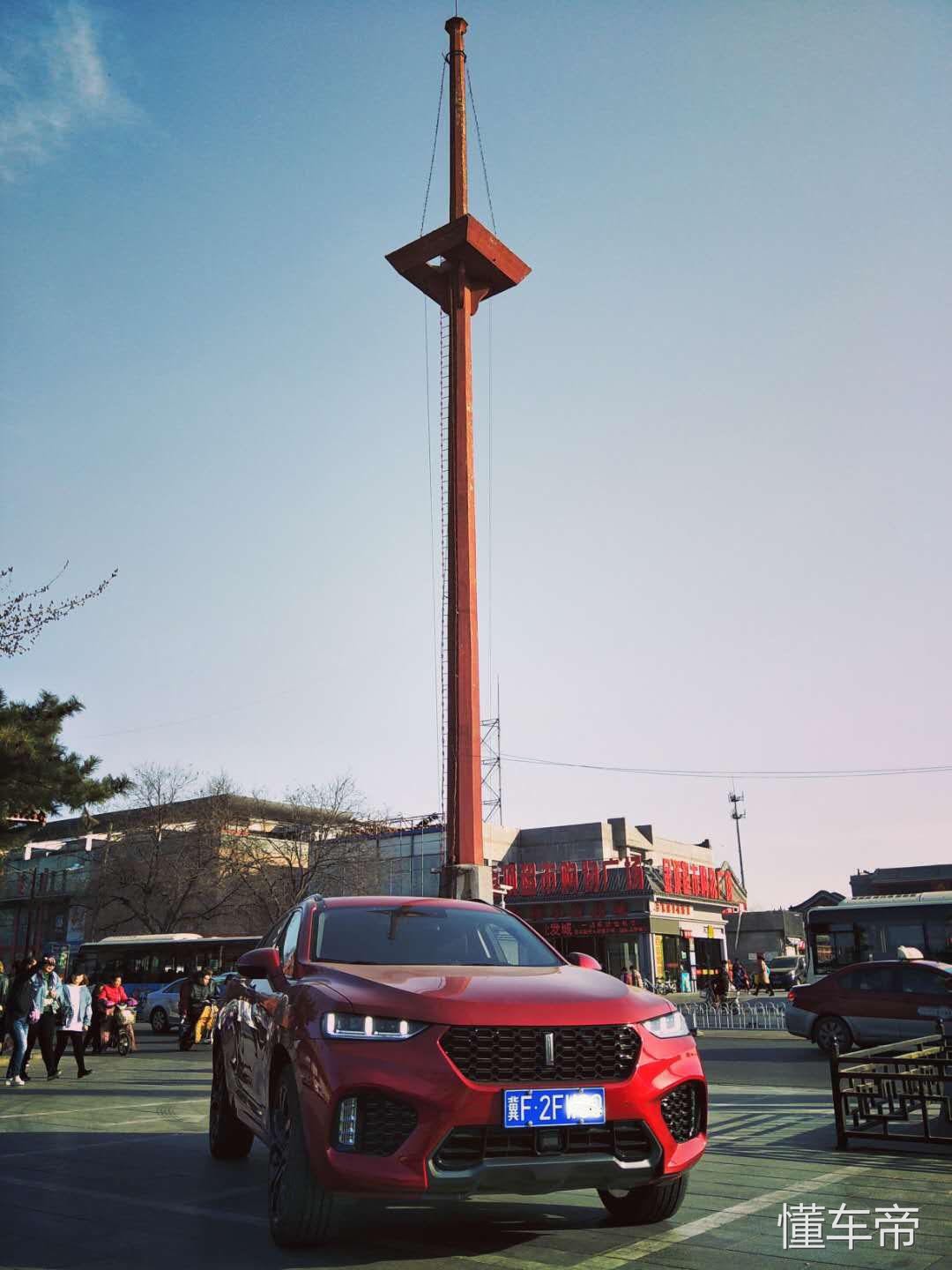 20小伙全款喜提红旗h9,小伙20万喜提奔驰