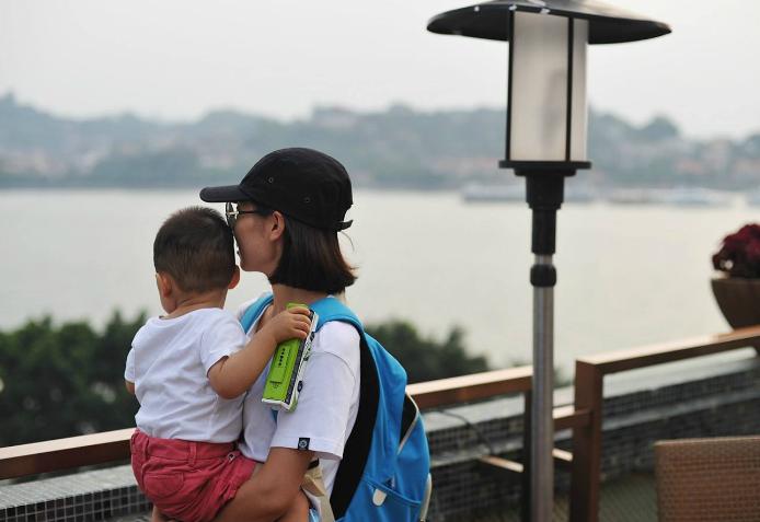 怀孕辛苦还是孩子生下来之后辛苦,怀孕了感觉好累好辛苦