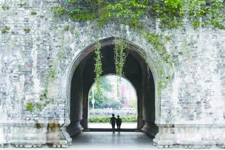 贩夫走卒皆有六朝烟水气什么意思,六朝烟水