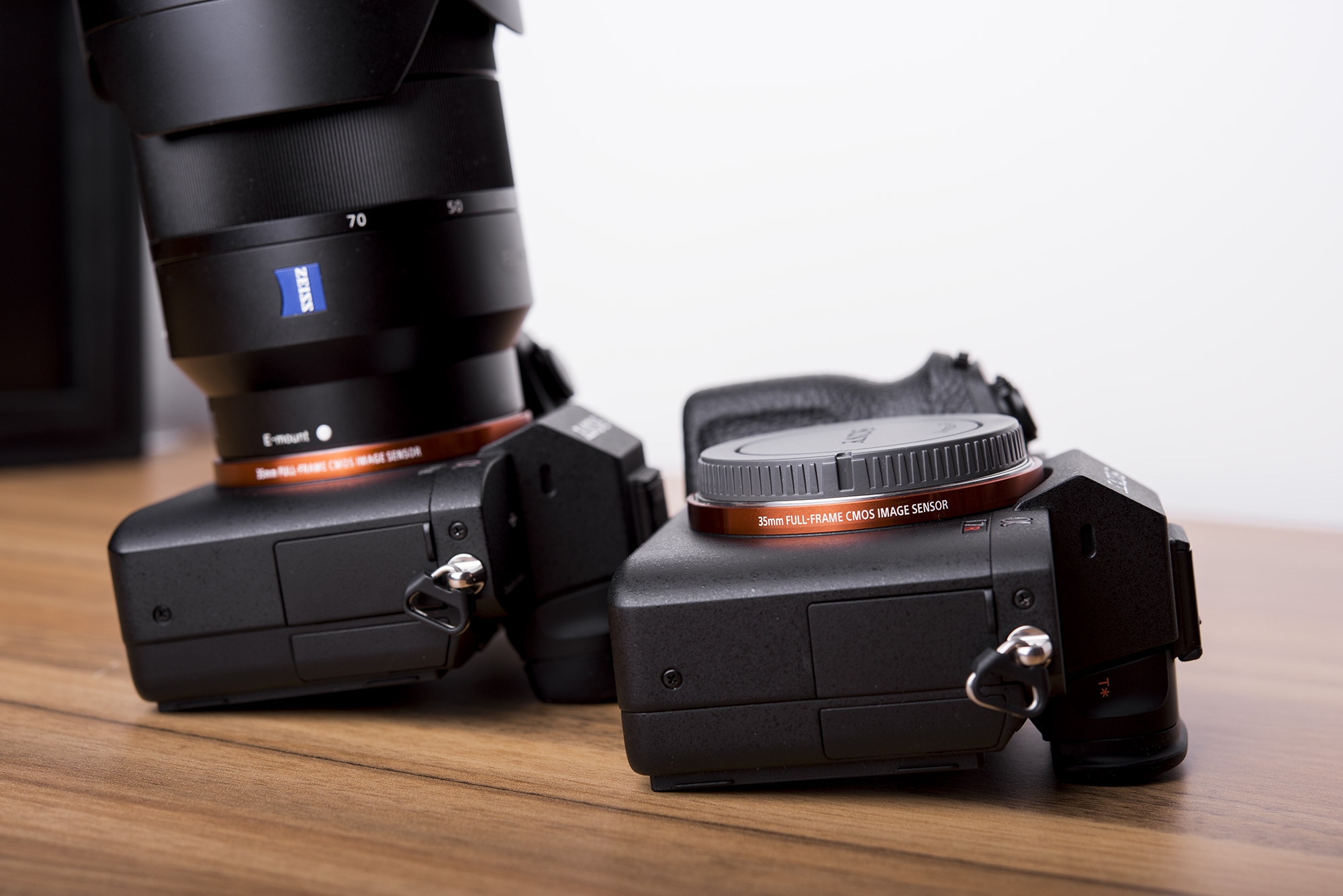 尼康d810换a7r2 (尼康d810与索尼a7r2对比)