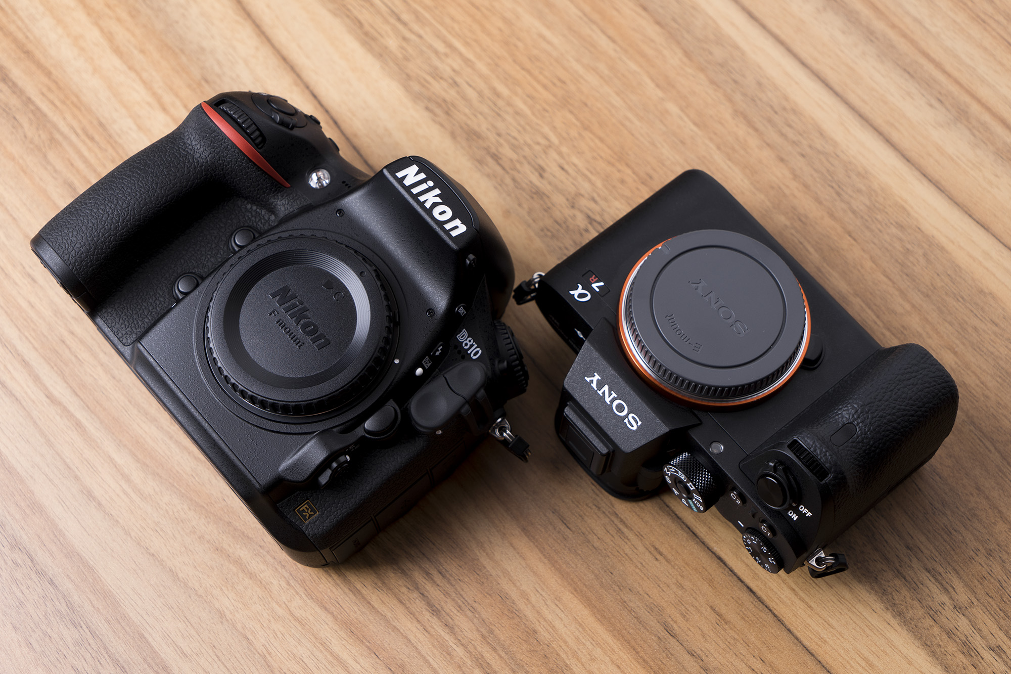 尼康d810换a7r2 (尼康d810与索尼a7r2对比)