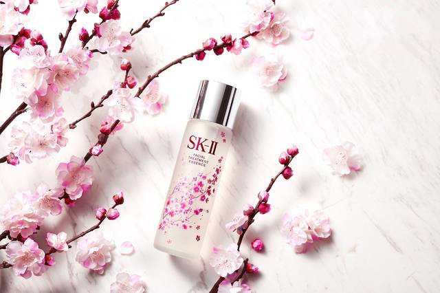 扒一波彩妆界的樱花限定！我们*彩大**妆界才不输给星爸爸樱花杯！