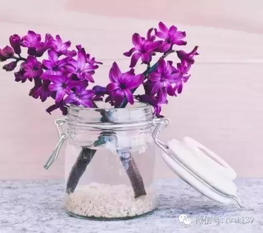 天下雨了可以打伞吗,天下雨了能撑伞吗