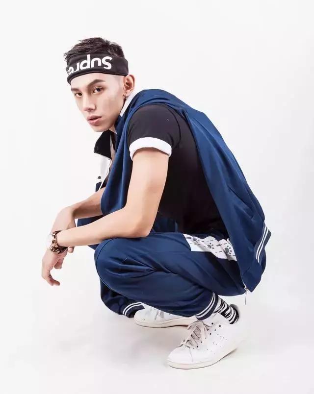 真人示范｜不是校服丑，是你不会穿