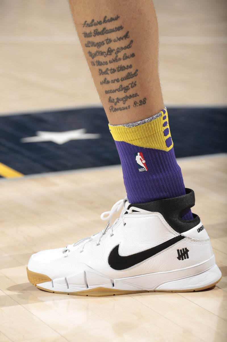 “师弟”让这双鞋在赛场上寿终正寝！IT穿这双鞋说出了湖人总…！