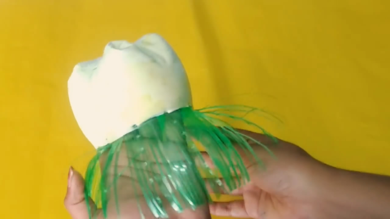 塑料瓶废物利用花篮制作方法,塑料瓶创意花篮手工制作方法图文