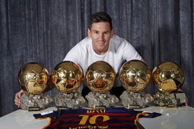 巴萨票选21世纪最伟大时刻：六冠王伟业罗贝托绝杀