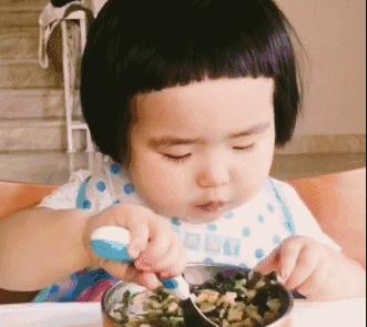 宝宝咳嗽吃药就拉肚子怎么回事,宝宝总是蹭鼻子