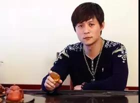 钃濈弨闆曞埢澶у笀,澶у笀闆曞埢澶氱背灏煎姞钃濈弨