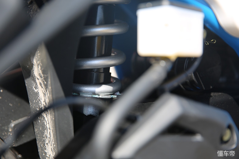 新感觉250单缸极速测试,新感觉250百公里加速实测