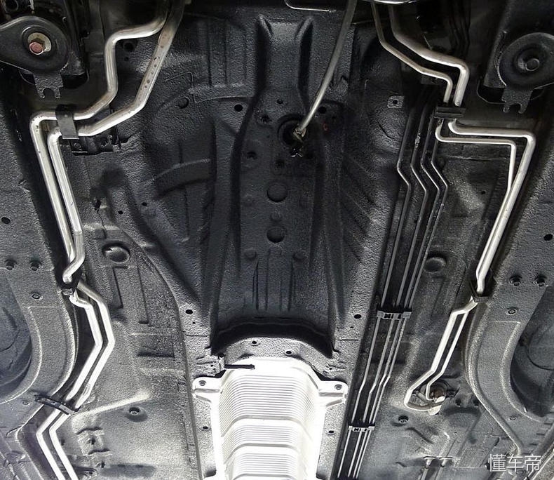 底盘装甲喷涂教程视频,底盘装甲有必要做最好的么