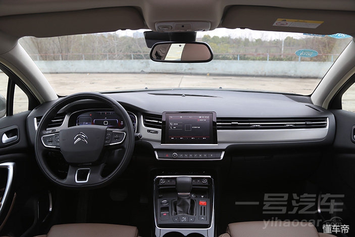 2017款雪铁龙c5自动豪华版试驾,2017雪铁龙天逸c5时尚型试驾