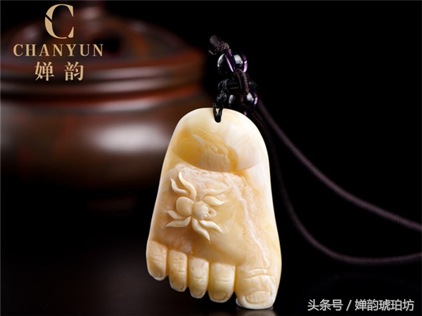 买蜜蜡最不该问的三句话,买蜜蜡需要问商家什么