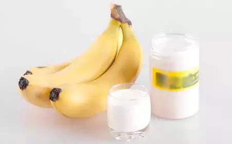 睡前涂一物每晚两次轻松淡斑,睡前抹一物皮肤发光发亮护肤分享