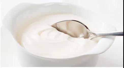 市面上的酸奶是不是都加糖了,听说过很多种味道的酸奶