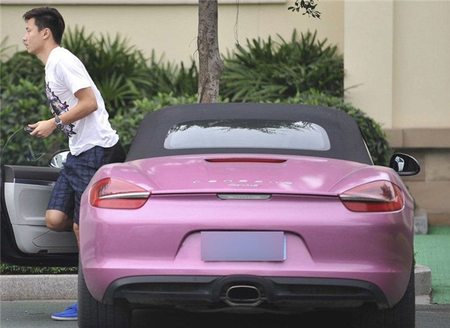 国足座驾vs明星座驾,国足球员座驾让普通人羡慕