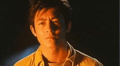 被黄牛吵上天的潮鞋，在国外真的能原价拿到么？