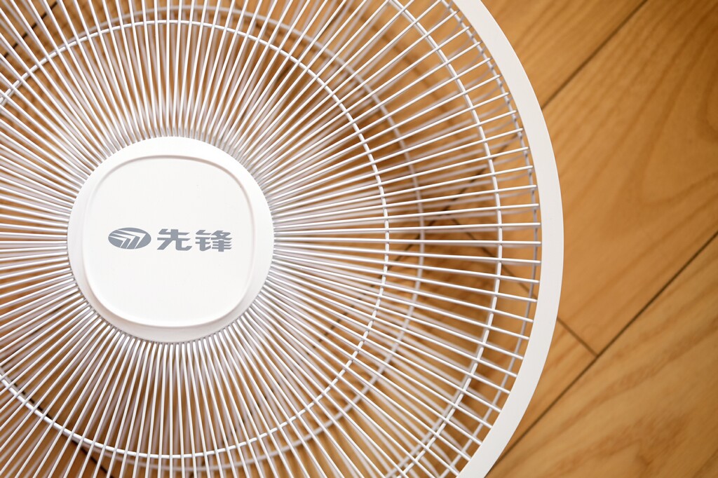 夏季落地扇我选择一款静音风量大的颜值电风扇：先锋DLD-D7
