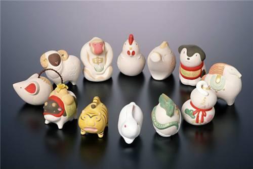 90年属什么生肖婚配什么属相好,生肖男猴婚配最佳属相