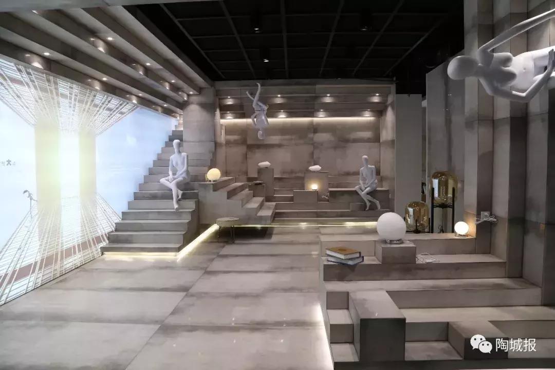 你肯定没见过这些美成仙的瓷砖展厅，估计在这里搬砖都要穿正装！