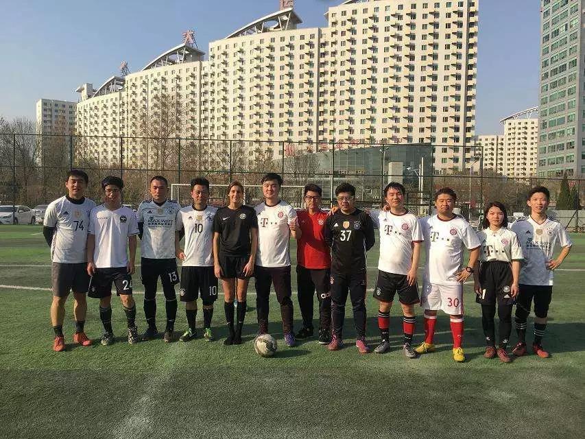 京粤大战北京女球迷,京辽大战北京女球迷