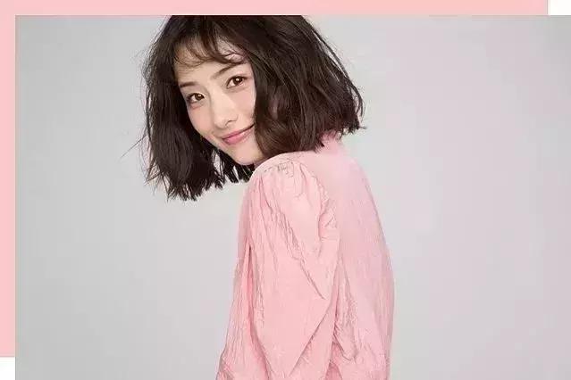 瘦脸最好看发型,40岁的瘦脸减龄发型短发