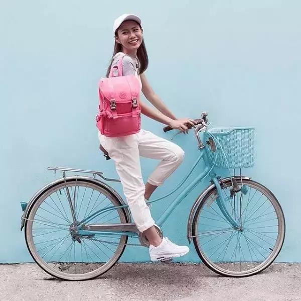 女士真皮包包100%真皮春夏款,今年春夏流行的包包