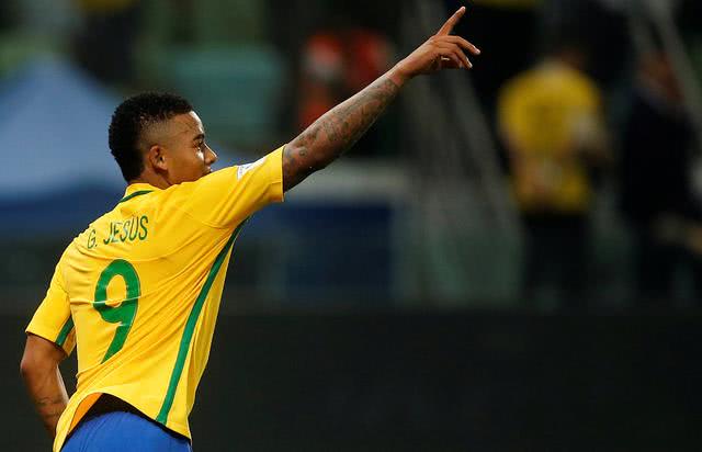 罗纳尔多谈巴西队大名单,罗纳尔多把巴西提升到5星