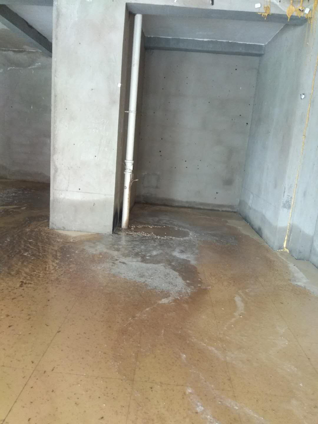 郑州未来滨河新城：管道返污浸泡新房！开发商这样回应