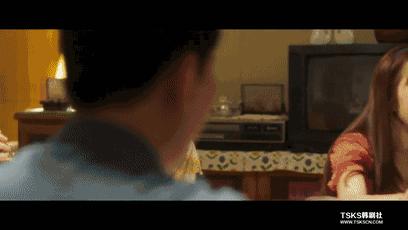 这部电影历经三任总统才得以上映，果然是一枚深水*弹炸**