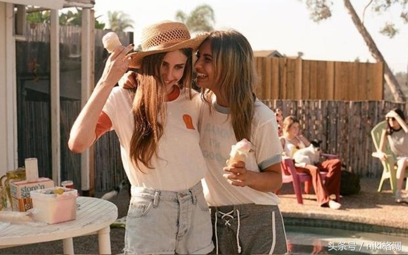 有哪些减龄的运动风穿搭,如何让运动风穿搭穿出高级感