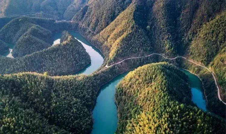 媲美九寨沟的碧湖潭，被誉为萍乡小三峡，是不可错过的世外仙境