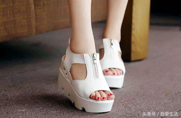 休闲鞋子脚后跟磨脚怎么办小妙招,生活小妙招鞋子磨脚怎么办