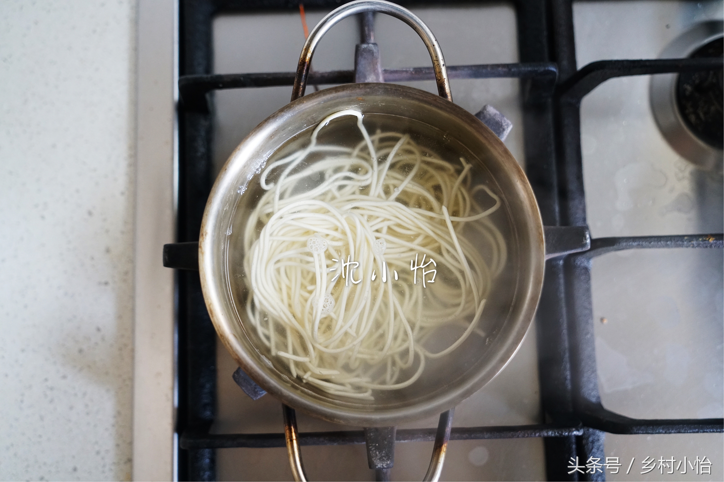不去四川也能吃到的川味火锅,不去重庆也能吃到巴适的特色串串