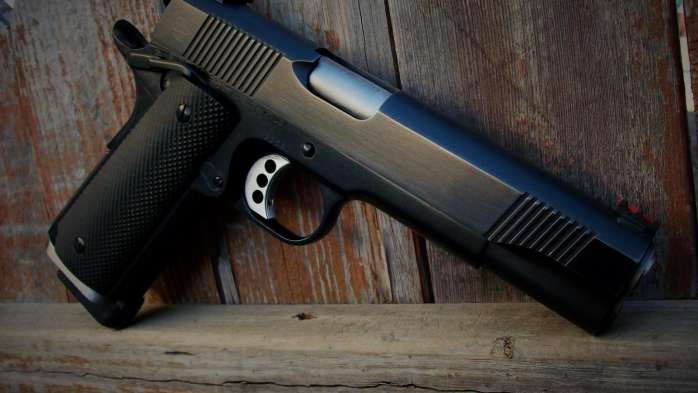 五大奇葩枪m1911颜值超高,美国神枪m1911