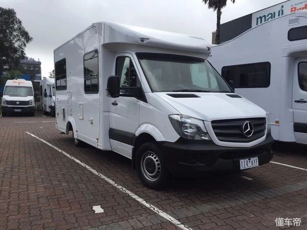 房车自驾游各国的真实生活,自驾环游世界的房车有多漂亮