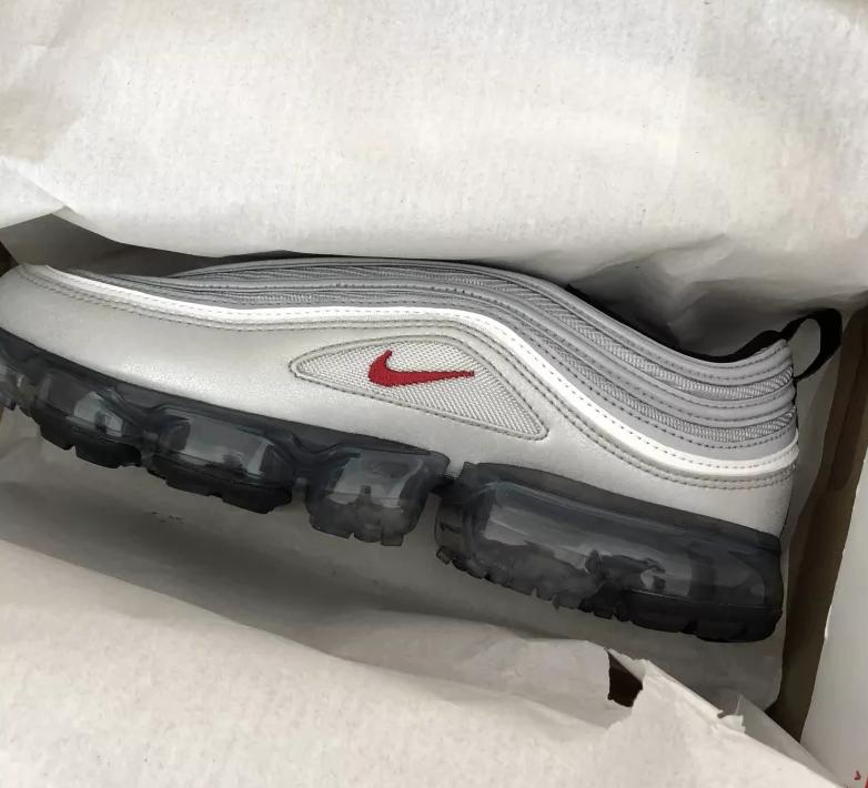 nike air vapormax 97彩色 (耐克vapormax97)