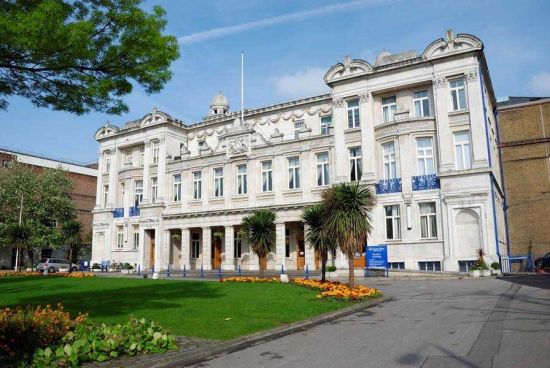 英国牛校大学,盘点专业实力被低估的学校