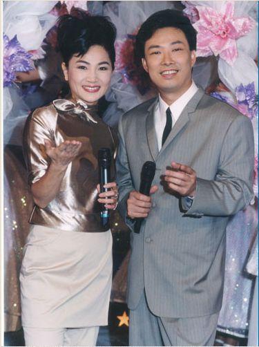 年过半百依然不婚，展昭有60之约，小哥因为那个女人，那星爷呢？